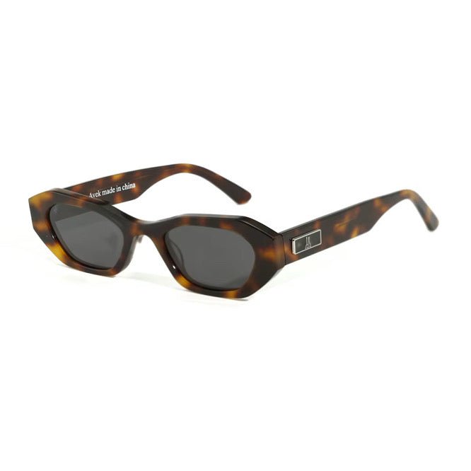“The producer” by Avek sunglasses - Avek Brand • Best sunglasses for face shape
• Summer fashion accessories
• Protective eyewear